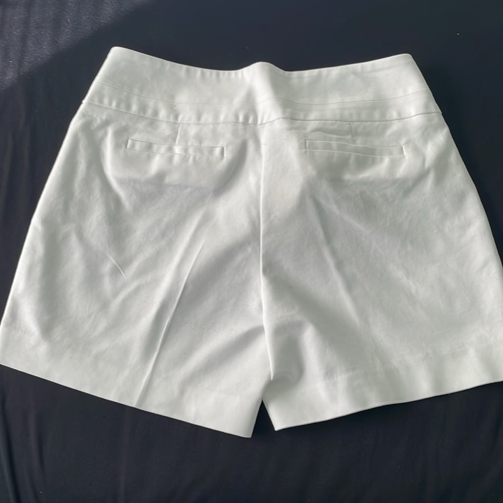 Women’s white shorts - Apt. 9 - Picture 2 of 7
